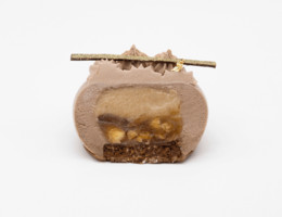 Fresh cake SNICKERS